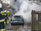 Pożar w domu w Michalu w powiecie świeckim. Płonął garaż, a w nim samochód. Zobacz zdjęcia