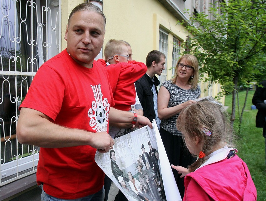 Bracia Golcowie odwiedzili Dom Dziecka Dla Dzieci Chorych w Łodzi [ZDJĘCIA]