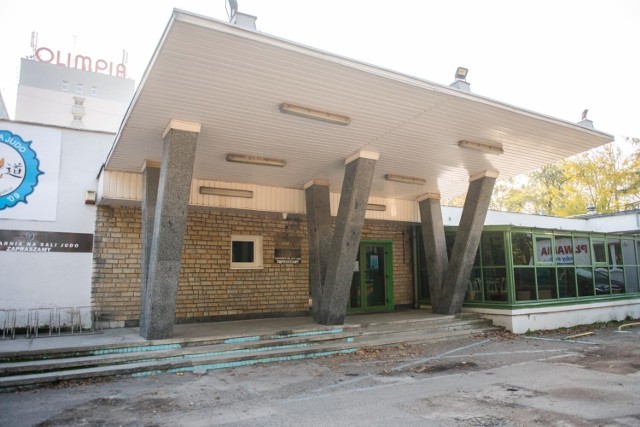 Obiekt, w którym do niedawna mieścił się basen KS Olimpia, zostanie wyburzony. W nowym obiekcie nie przewidziano miejsca dla Akademii Judo.