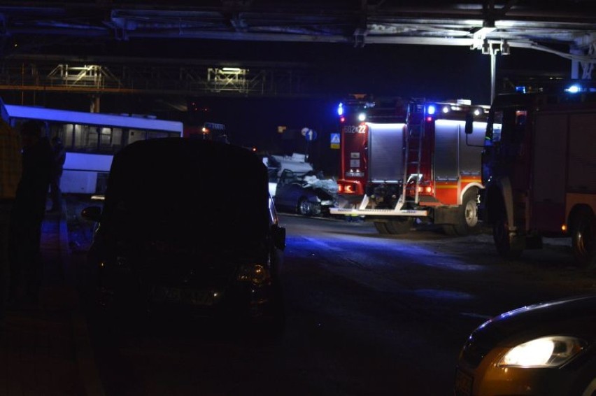 Wypadek w Bogatyni. Kierowca Mercedesa trafił do szpitala