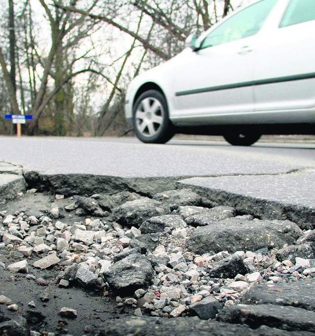 Łatanie największych dziur zacznie się w trzech dzielnicach