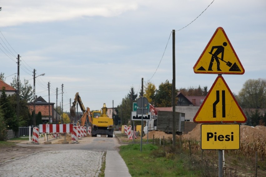 Perzyny. Trwają prace związane z kanalizacją wioski - 18 października 2019