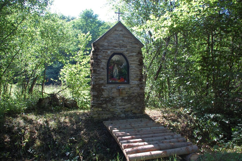 Odpust ku czci św. Jana z Dukli w Hucie Polańskiej, całkowicie zniszczonej podczas II wojny światowej