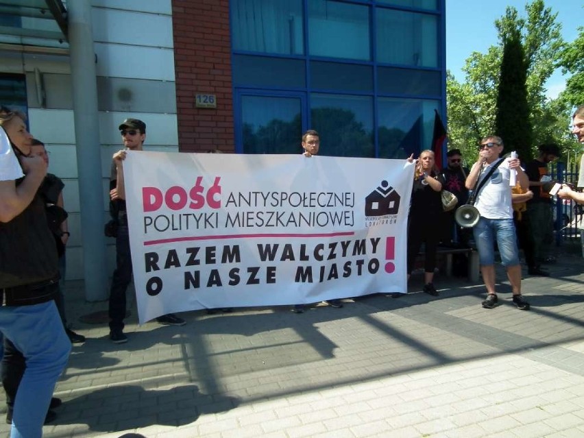 Pikieta w Poznaniu: Anarchiści protestowali przed Aquanetem