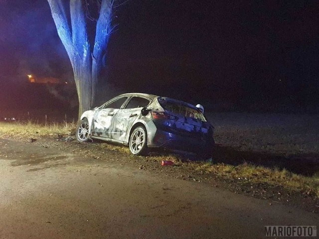Wypadek w Gronowicach. Kierowca forda został zabrany do szpitala.