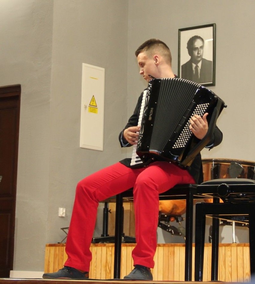 Szkoła Muzyczna w Puławach już po remoncie (Zdjęcia)
