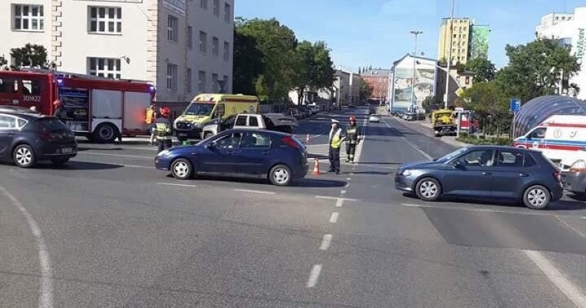 W niedzielę przed godziną 16-tą doszło do wypadku na rondzie...