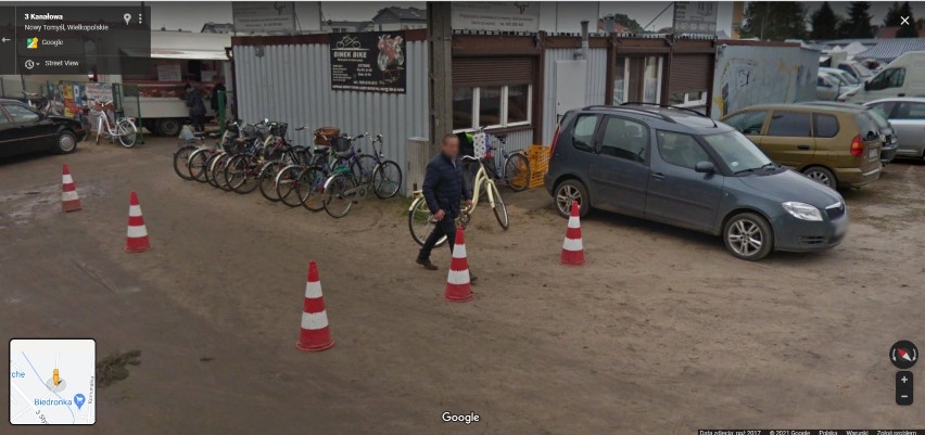 Mieszkańcy Nowego Tomyśla przyłapani przez Google Street View na zakupach. Kto został uwieczniony na zdjęciach?