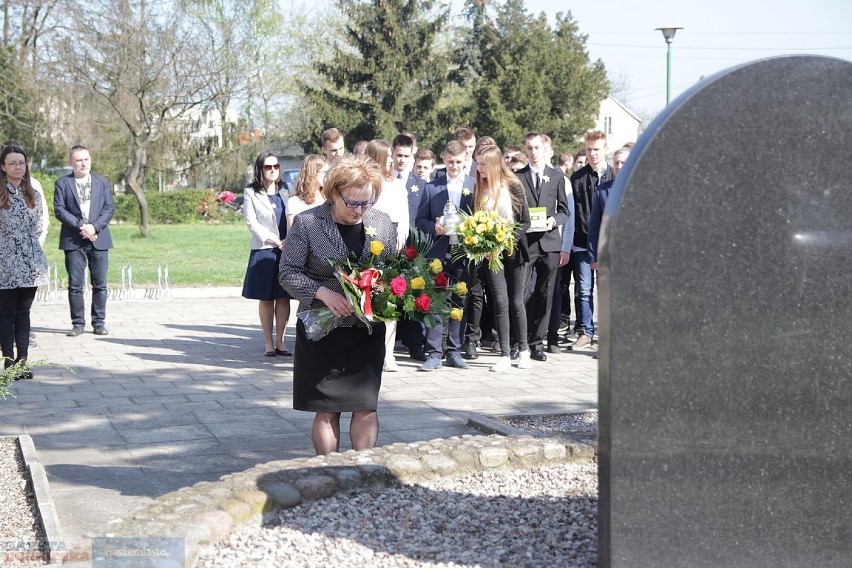 Dzień Pamięci o Holokauście i Przeciwdziałaniu Zbrodniom Przeciwko Ludzkości 2018 we Włocławku [zdjęcia]
