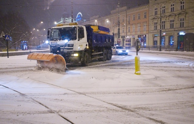 W najbliższych dniach w Krakowie są spodziewane pierwsze opady śniegu. Służby są w pełnej gotowości