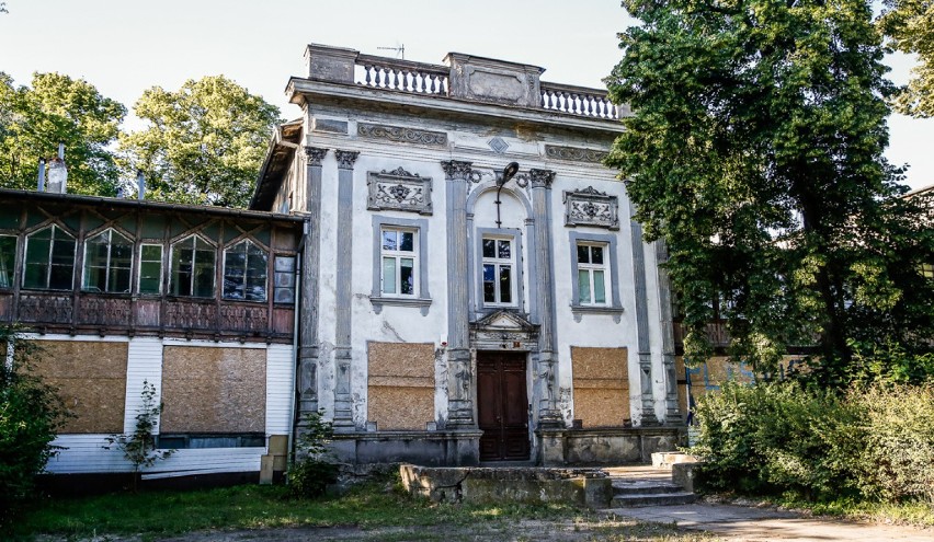 Dom Zdrojowy w Brzeźnie do remontu. Odzyska blask w 1,5 roku. Powstanie tam  Centrum Edukacji Ekologicznej
