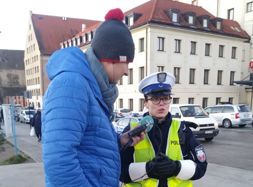 Akcja drogówki z KMP Gdańsk. Policjanci kontrolowowali kierowców, pieszych i rowerzystów 