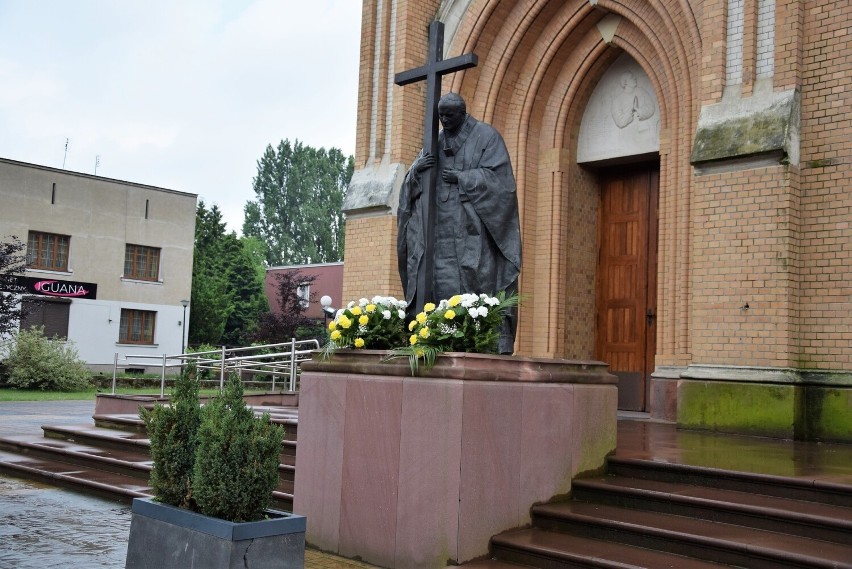 Uroczysta sesja Rady Miejskiej w 31. rocznicę wizyty Jana Pawła II w Radomiu. Biskup marek Solarczyk wygłosił referat (ZDJĘCIA)