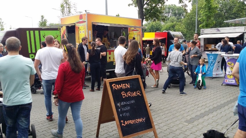 Zlot food trucków pod Artego w Bydgoszczy [zdjęcia]