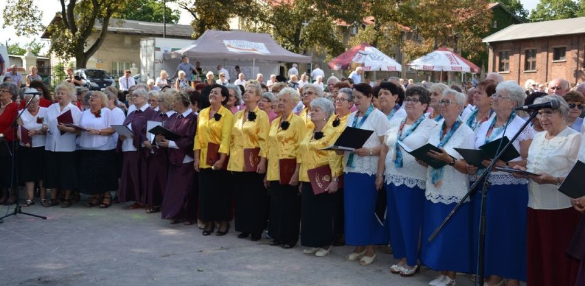 WSPOMNIEŃ CZAR: Koncert na 966 głosów, czyli w hołdzie Moniuszce w Koźminie Wlkp. [ZDJĘCIA]