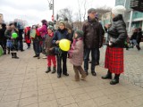 Młodzieżowy korowód w obronie kultury przeszedł przez Poznań [ZDJĘCIA, WIDEO]