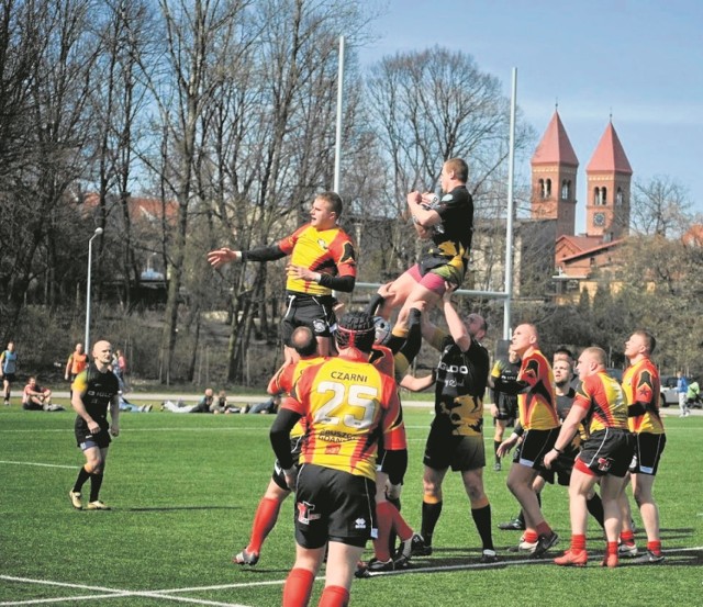 Rugby Ruda Śląska w meczu na szczycie przegrało z Czarnymi Pruszcz Gdański 12:34