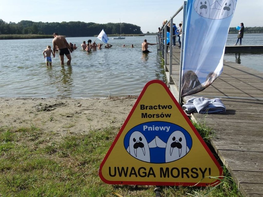 Pniewskie Bractwo Morsów rozpoczęło sezon 2021/2022 [ZDJĘCIA]