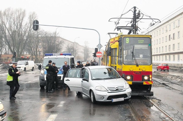 Do wypadku doszło na skrzyżowaniu ulic Zielonej i Żeligowskiego.