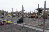 Pierwszy na cmentarzu katolickim w Łodzi zbiorowy grobowiec. Przy Zakładowej kolumbarium na 800 urn