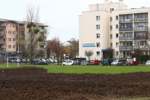 Prace ziemne u zbiegu ulic Chełmskiej i Bielskiej trwają od ubiegłego piątku.