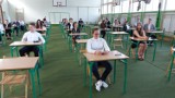 Lubuskie. Rozszerzenia są trudne - mówią maturzyści. Wyniki mogą być słabe. Czy dostaną się na studia? Zagraniczne uczelnie pomogą 