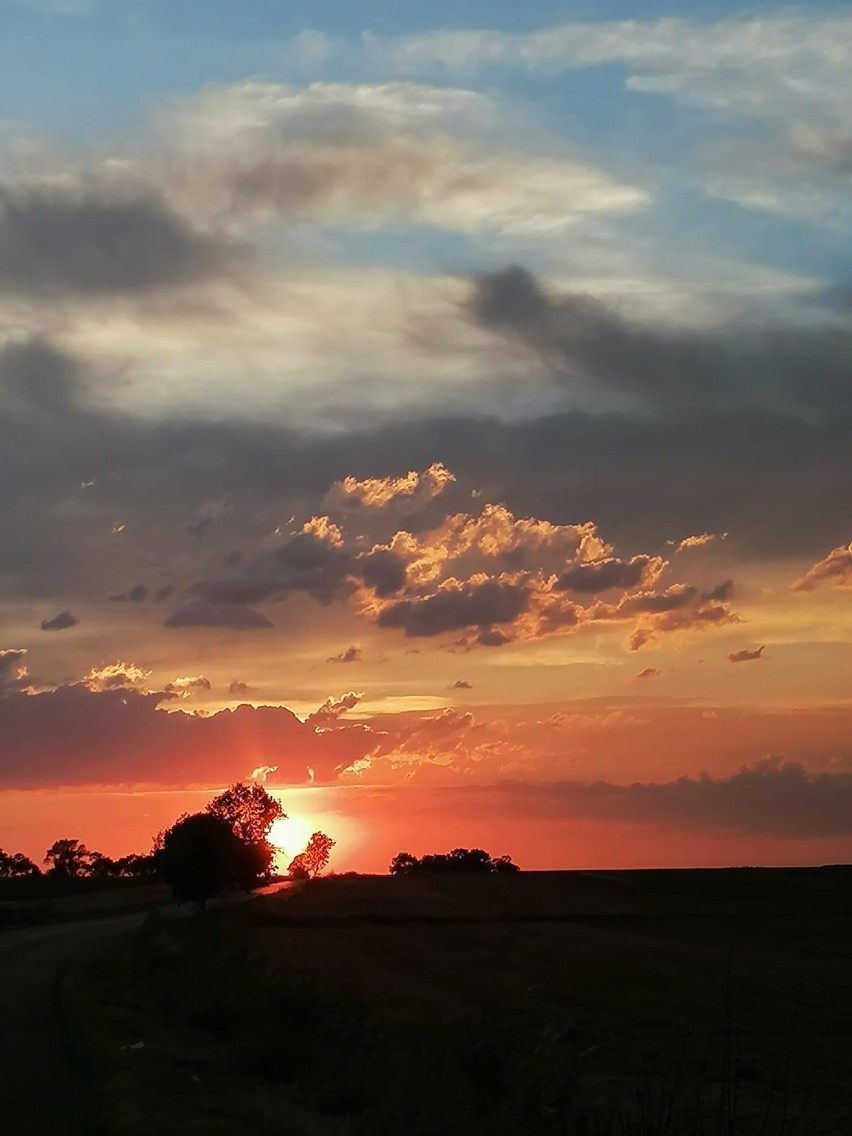 Bajkowy zachód słońca nad Legnicą [ZDJĘCIA CZYTELNIKÓW]