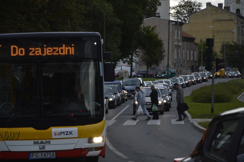 Autobusy elektryczne pojadą trasami linii 124, 125 oraz 126....