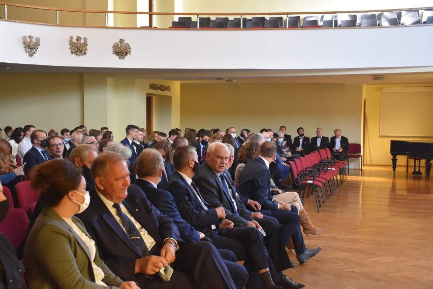 Gniezno. PWS zainaugurowała rok akademicki. Uczelnię czeka wiele zmian [FOTO]