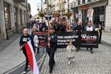 Nowy Sącz. Sądeczanie pamiętali o rocznicy Zbrodni Wołyńskiej 1943. Nie obyło się jednak bez antyukraińskich akcentów. Mamy zdjęcia