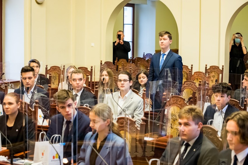 Wyniki wyborów do Młodzieżowej Rady Miasta Płocka. Tworzyć ją będzie 21 osób