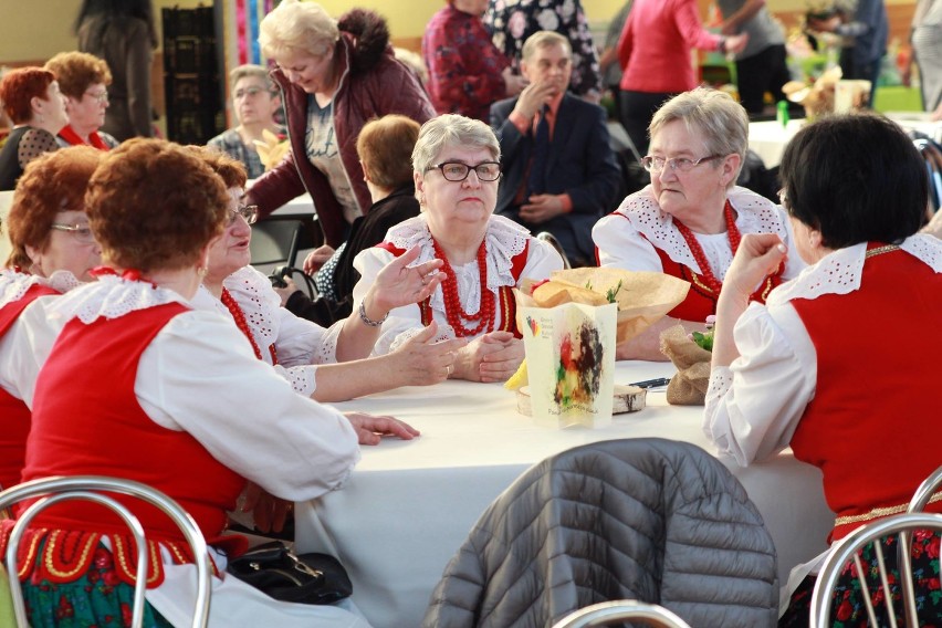 Ostrowy nad Okszą. "Panie na pierwszym planie" z europosłanką Wiśniewską ZDJĘCIA 