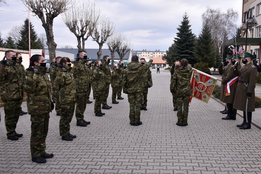 W Przemyślu ślubowanie złożyło 24 nowych funkcjonariuszy...