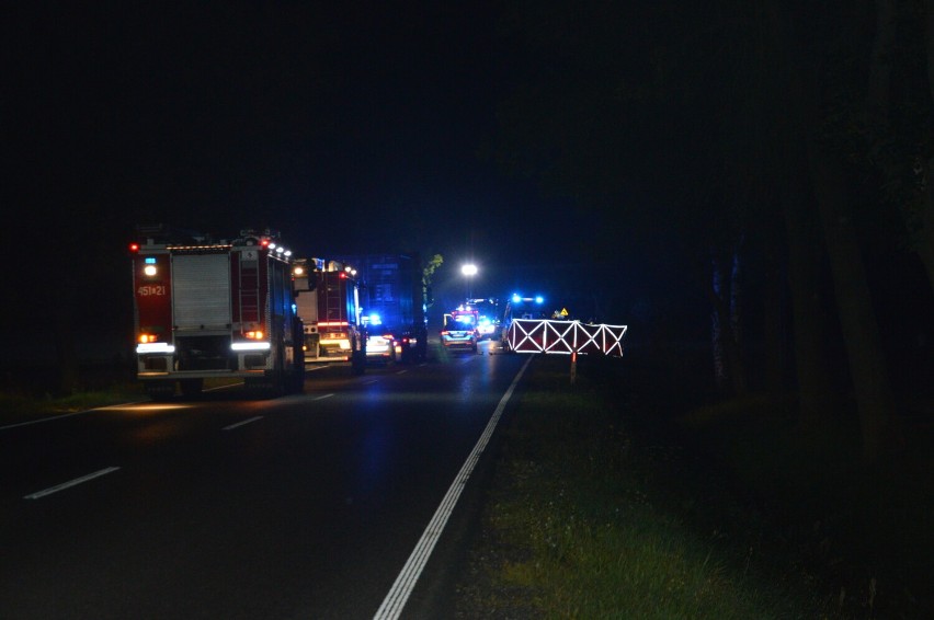 Aktualizacja! Akcja ratunkowa na drodze nr 70 w Bełchowie. Dwie ofiary w stanie krytycznym