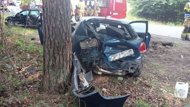 20 sierpnia doszło do zderzenia dwóch samochodów na krajowej "20" koło Egiertowa. Trzy osoby odniosły obrażenia.