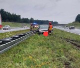 Wypadek na autostradzie A4 między Dębicą i Tarnowem. Samochód osobowy wjechał w bariery na przeklętym odcinku trasy