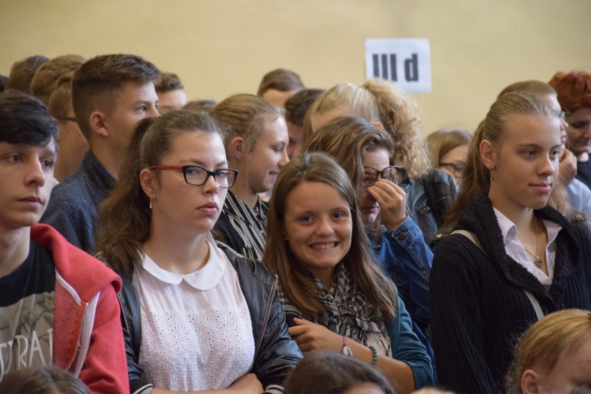 7 nowych szkół podstawowych w Rybniku, czyli nowy rok szkolny po reformie oświaty