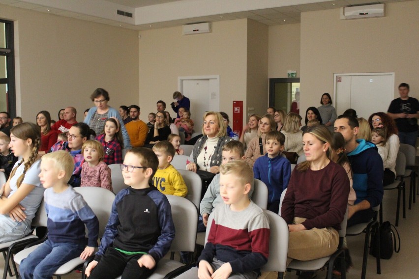 Interaktywne przedstawienie teatru Mozaika w Obrzycku