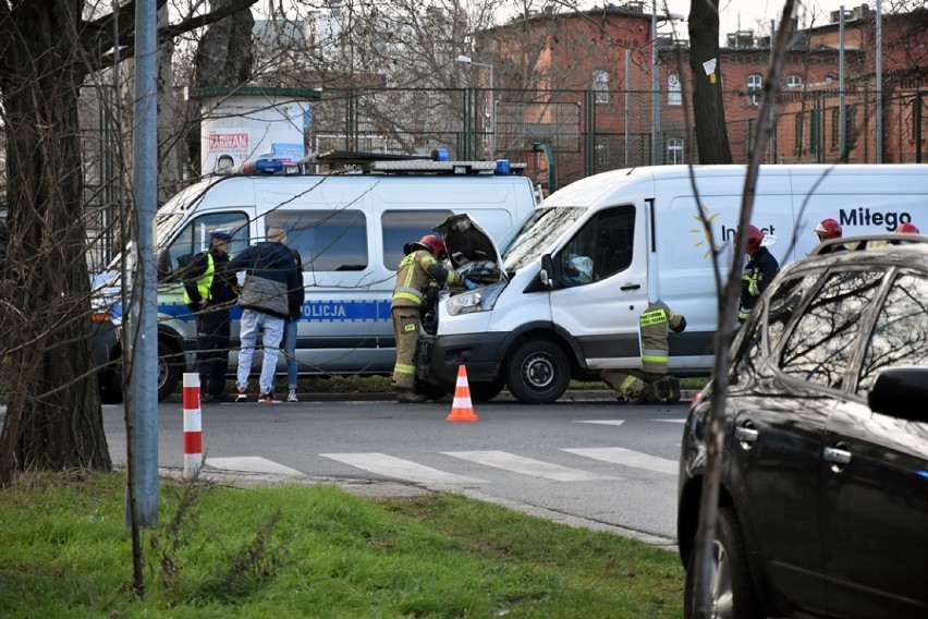 Wypadek na ulicy Chojnowskiej w Legnicy [ZDJĘCIA]