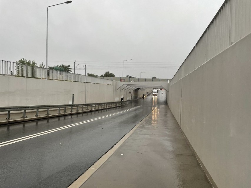 Ulewne deszcze w Kościanie i okolicach. Tunel na ul. Gostyńskiej całkowicie zalany