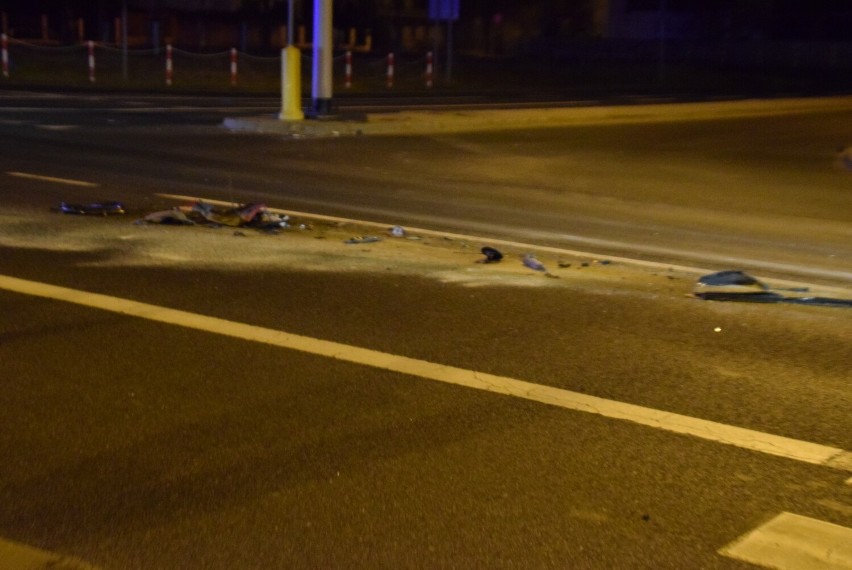 Gniezno. Wypadek na skrzyżowaniu ulic Poznańskiej i Kiszkowskiej. Jedna osoba jest poszkodowana