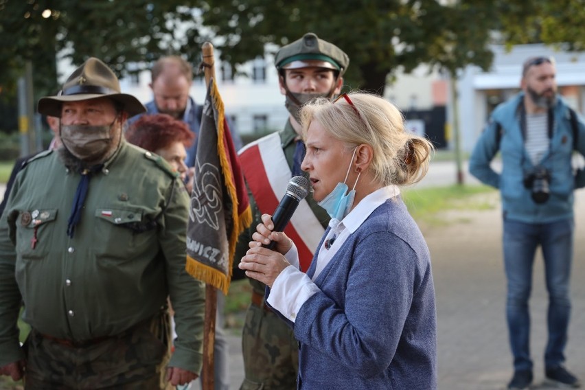 Rocznica napaści Związku Radzieckiego na Polskę, uroczystość w Legnicy [ZDJĘCIA]