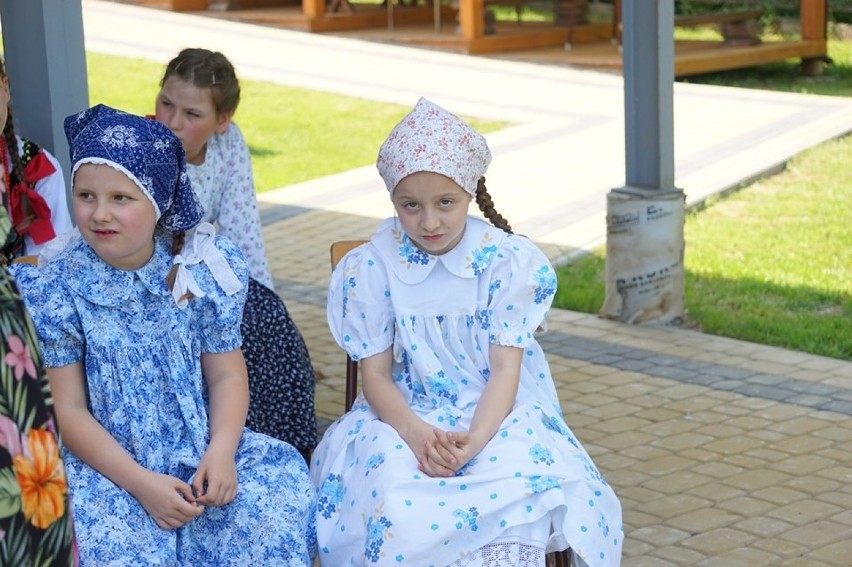 Grojec. Krakowiaczek zachwycił jury i w nagrodę wystąpi na karpackim festiwalu [ZDJĘCIA]