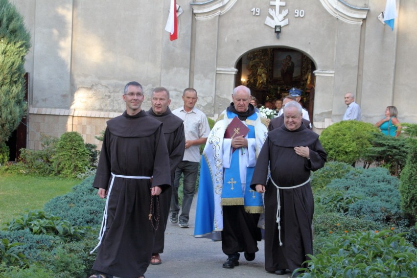 Procesja Matki Boskiej Zaśniętej i odpust u bernardynów