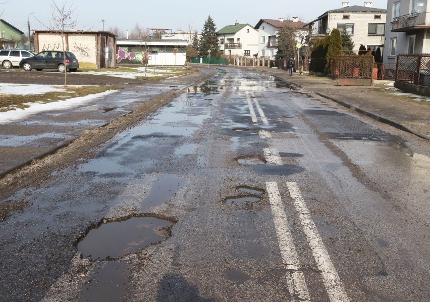 Ulica Folwarczna. Dojazd do Ulicy Czarnieckiego