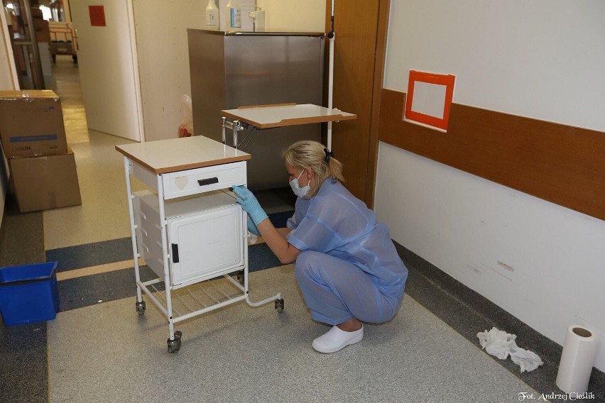 Likwidacja oddziału covidowego szpitala w Lesznie
