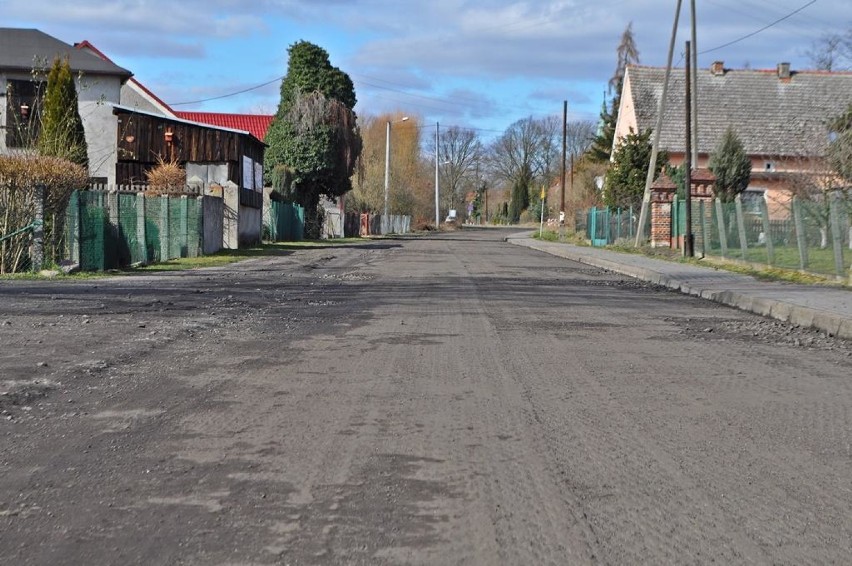 Trwa remont drogi powiatowej w Tymowej