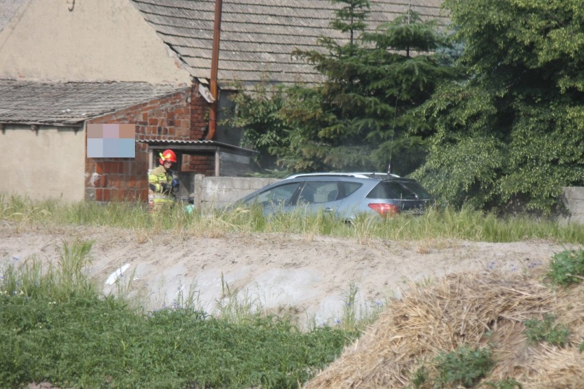 SMOSZEW: Auto stanęło w płomieniach! [ZDJĘCIA]                                                              