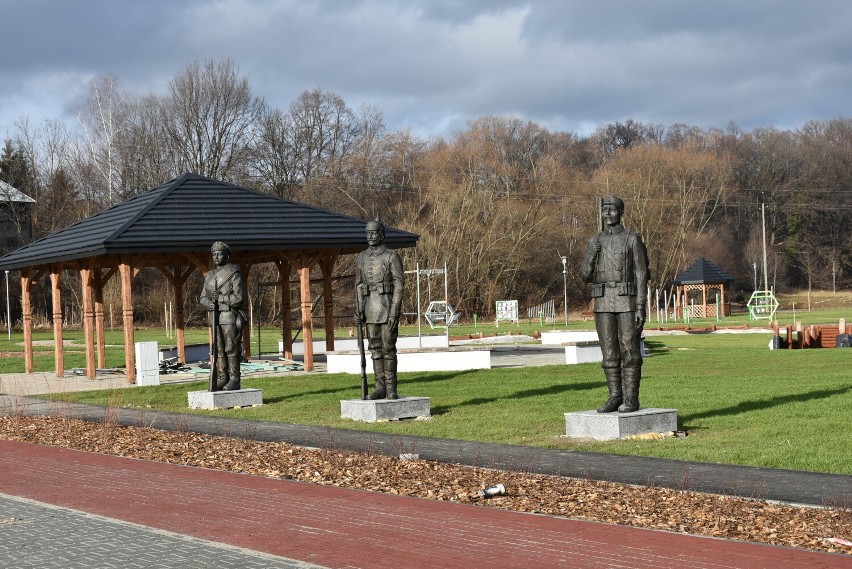 W Siarach w gminie Sękowa powstają parki historyczny i...