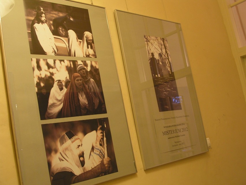 W muzeum stowarzyszenie Misternicy Kaszubscy wręczyło honorowe członkostwa i otworzyło wystawę